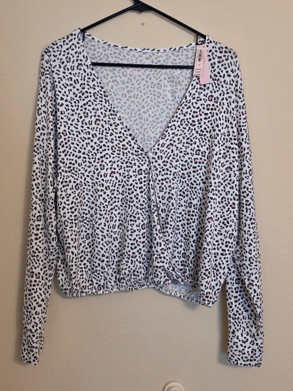 Victoria's Secret Leopard Casual Pajama Top NWT Size L